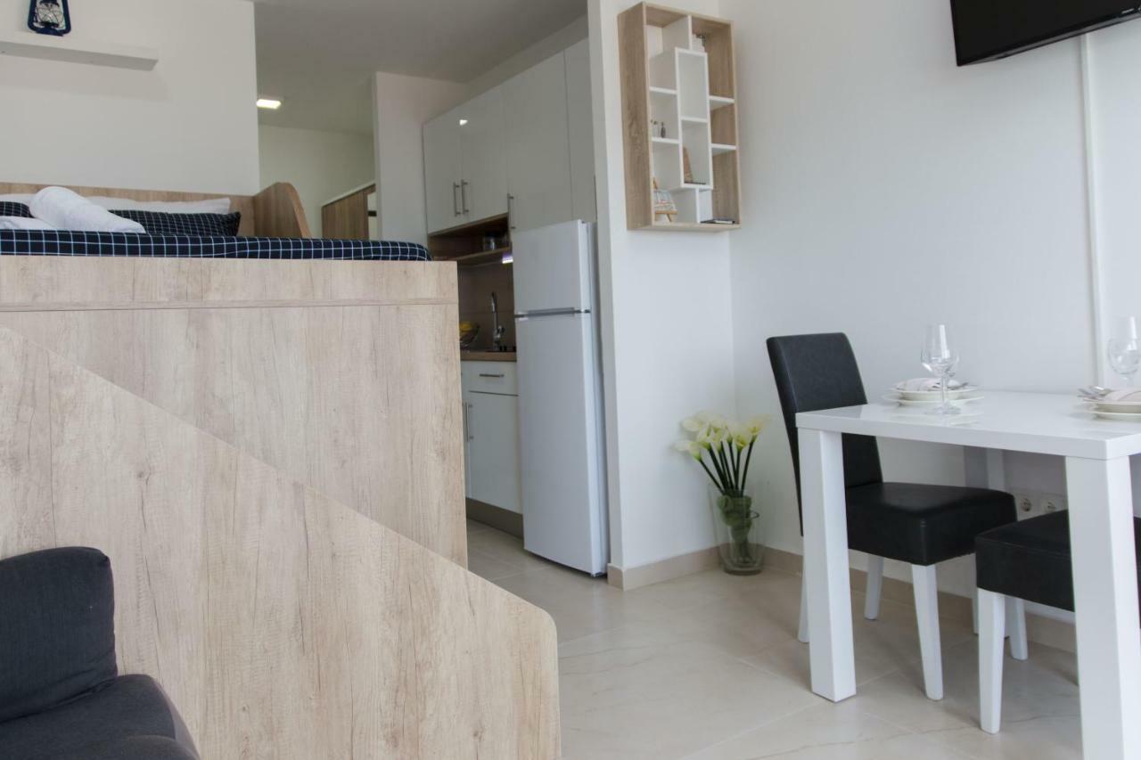 Apartment Quarko Kaštela Екстериор снимка