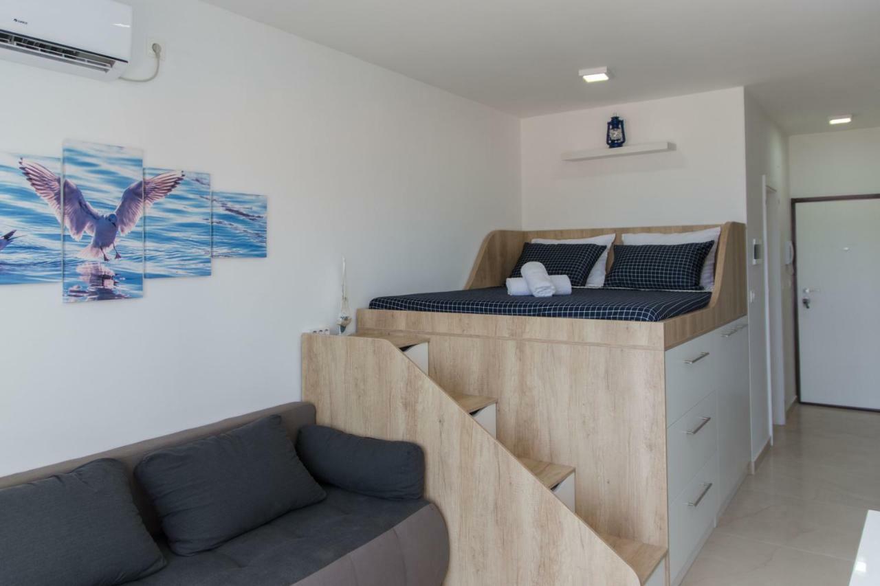 Apartment Quarko Kaštela Екстериор снимка